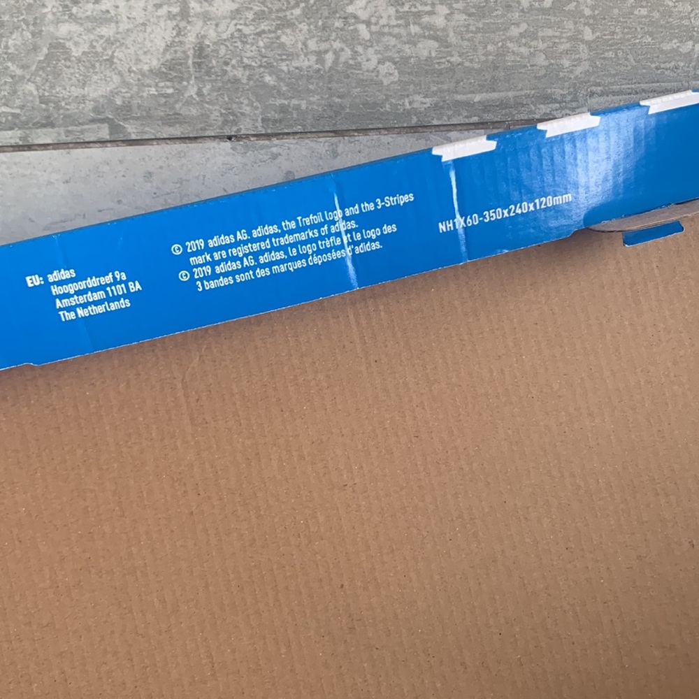 1pcs Adidas Gift Wrap Packaging Shoe Box - Picture 4 of 16
